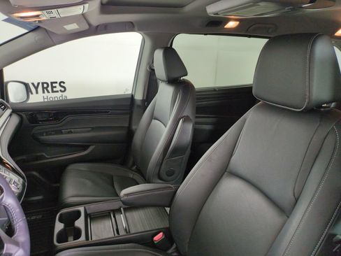 Certified 2024 Honda Odyssey Touring image 13