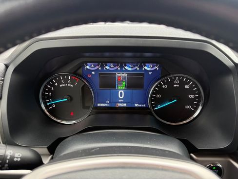 Used 2024 Ford Expedition XLT image 9