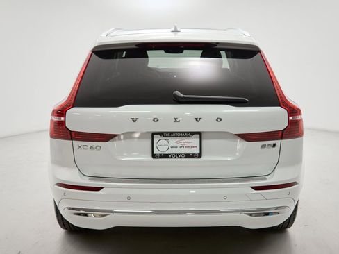 Certified 2023 Volvo XC60 B5 Plus w/ Climate Package AWD/4WD image 8