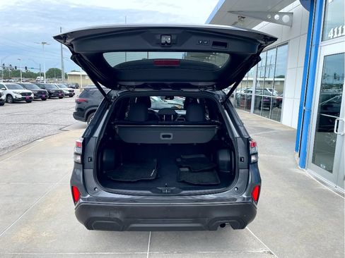 Used 2025 Subaru Forester Premium AWD/4WD image 9