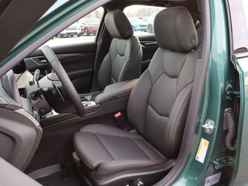 Used 2025 Cadillac CT5 Sport image 14