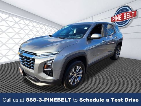 New 2026 Chevrolet Equinox LT w/ Convenience Package II image 1