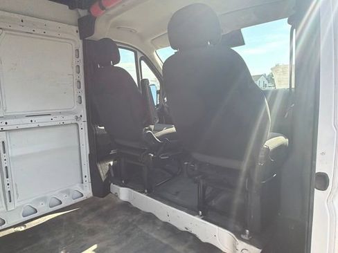 Used 2023 RAM ProMaster 2500 FWD image 12