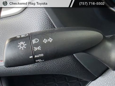 Used 2024 Toyota RAV4 SE w/ Weather & Moonroof Package image 30