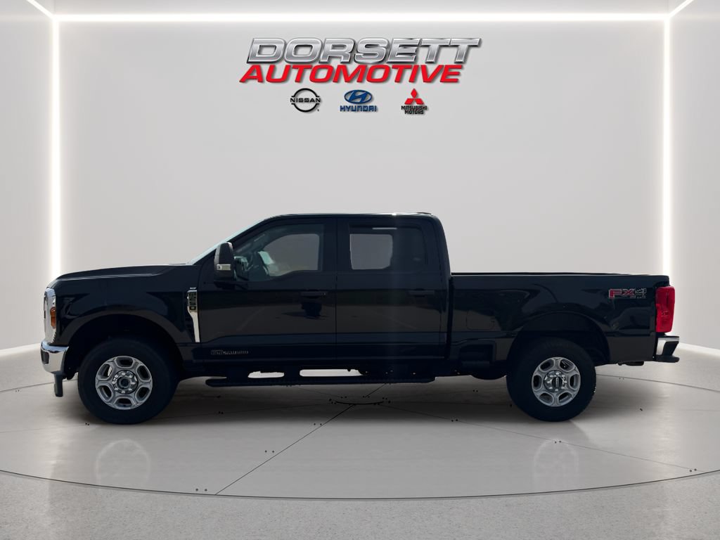 Used 2025 Ford F250 XLT w/ FX4 Off-Road Package AWD/4WD image 9