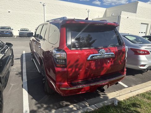 Used 2024 Toyota 4Runner Limited AWD/4WD image 9