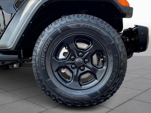 Used 2021 Jeep Wrangler Unlimited Sport image 9