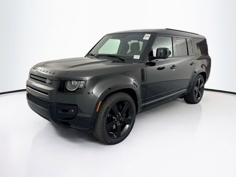 New 2026 Land Rover Defender 130 X-Dynamic SE image 1