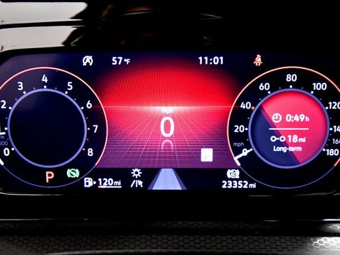 Used 2022 Volkswagen GTI SE FWD image 21