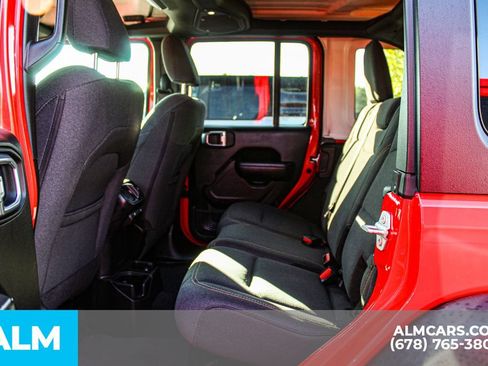 Used 2025 Jeep Wrangler Unlimited Sport AWD/4WD image 17