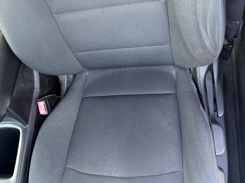 Used 2017 Chevrolet Cruze LT FWD image 10
