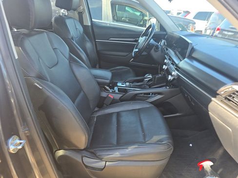 Used 2023 Kia Telluride S w/ S Sunroof Package FWD image 10