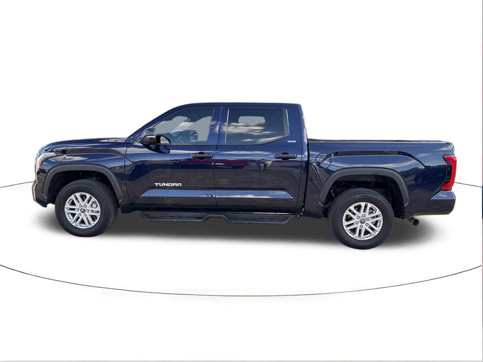 Used 2024 Toyota Tundra SR5 w/ SR5 Convenience Package AWD/4WD image 6