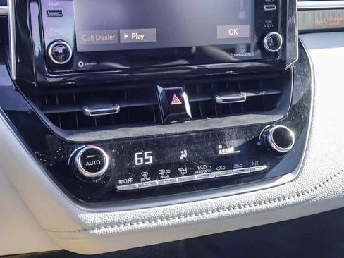 Used 2021 Toyota Corolla SE w/ Carpet Mat Package (TMS) image 21