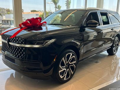 New 2026 Lincoln Navigator L Black Label