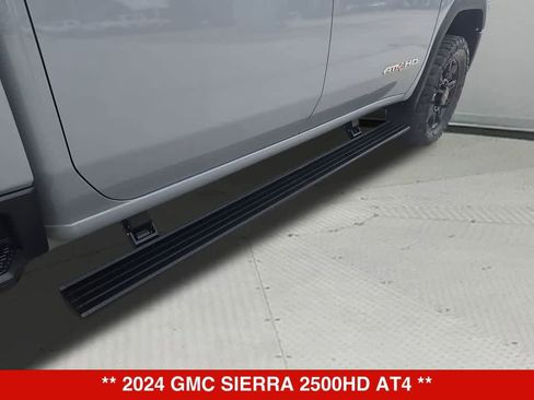 Used 2024 GMC Sierra 2500 AT4 w/ AT4 Premium Plus Package AWD/4WD image 41