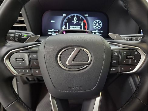 Used 2025 Lexus GX 550 w/ Cold Area Package AWD/4WD image 18