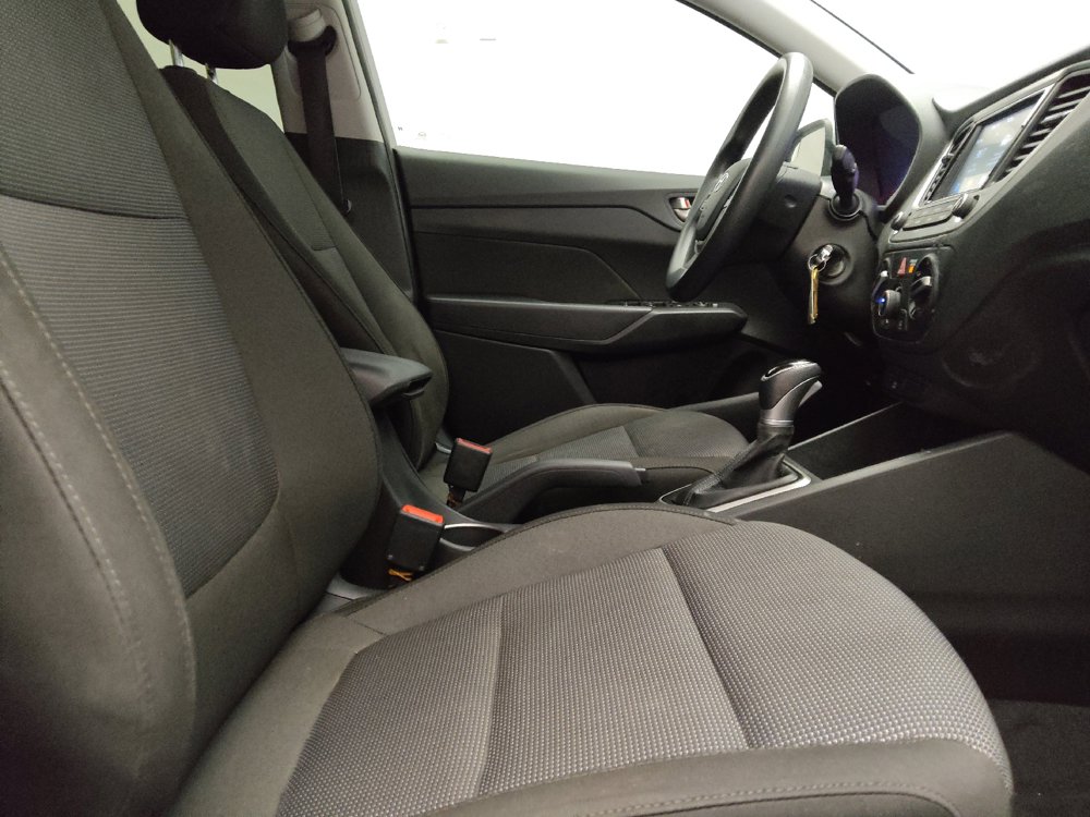 Used 2021 Hyundai Accent SEL FWD image 21