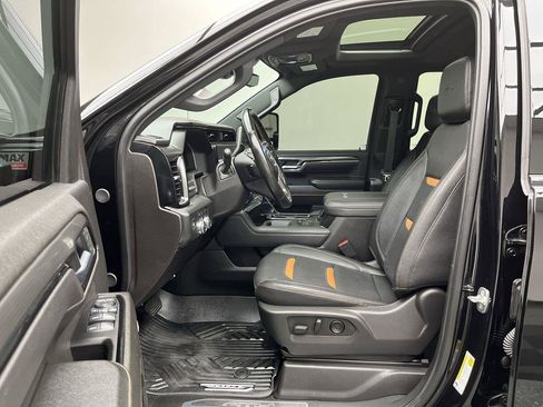 Certified 2025 GMC Sierra 2500 AT4 w/ AT4 Premium Plus Package AWD/4WD image 3