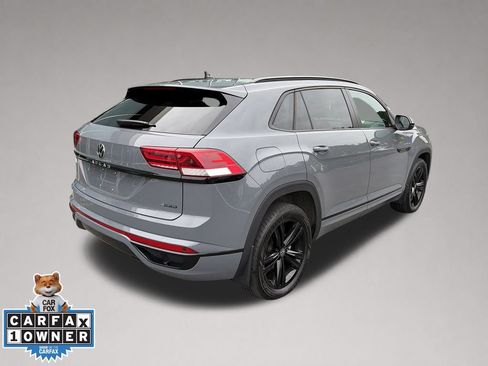 Used 2023 Volkswagen Atlas Cross Sport SEL R-Line AWD/4WD image 4