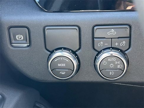 New 2026 GMC Sierra 1500 Elevation w/ LPO, Elevation Black Package image 22