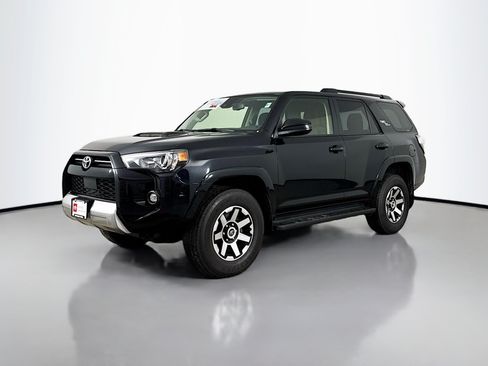 Certified 2024 Toyota 4Runner TRD Off-Road AWD/4WD image 3
