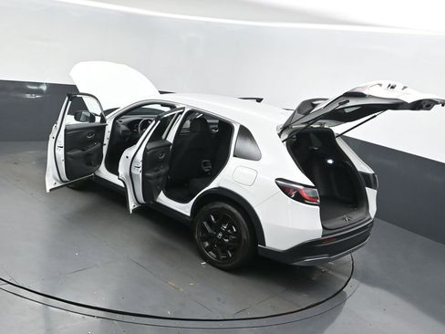 Used 2024 Honda HR-V Sport image 47