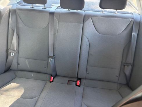 Used 2025 Kia K4 LXS image 40