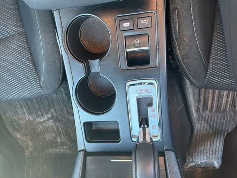 Used 2017 Subaru Outback 2.5i Premium image 18