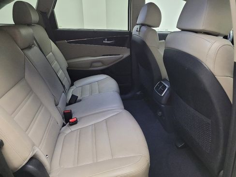 Used 2018 Kia Sorento EX w/ EX Advanced Touring Package AWD/4WD image 19