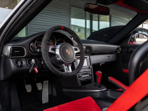 Used 2011 Porsche 911 GT3 RS 4.0 image 4