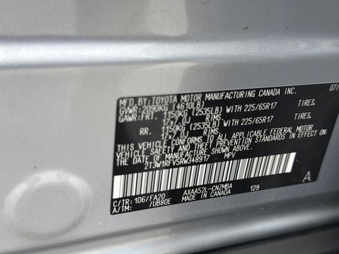 Certified 2024 Toyota Venza LE AWD/4WD image 32