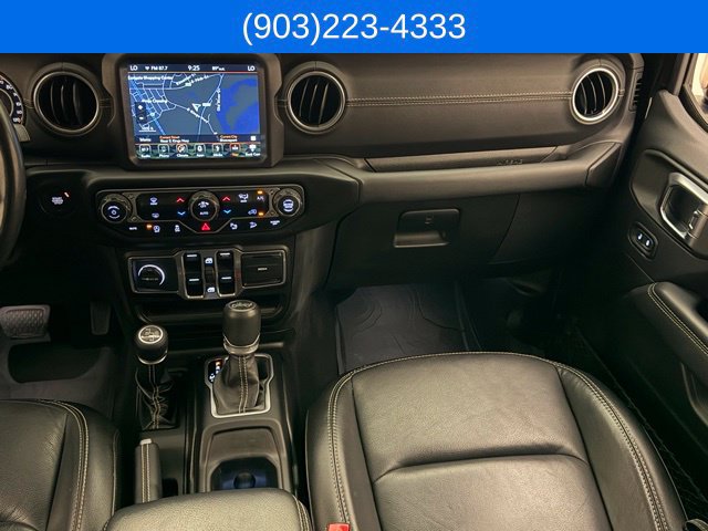 Used 2018 Jeep Wrangler Unlimited Sahara AWD/4WD image 26