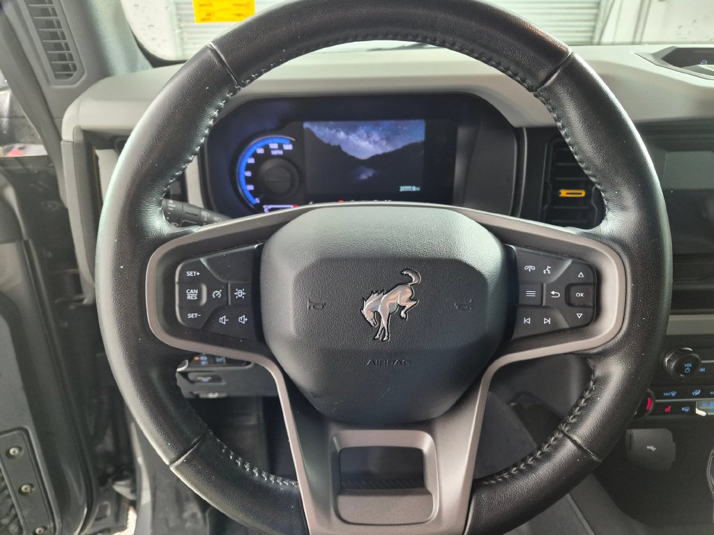 Used 2023 Ford Bronco Badlands w/ Sasquatch Package AWD/4WD image 13