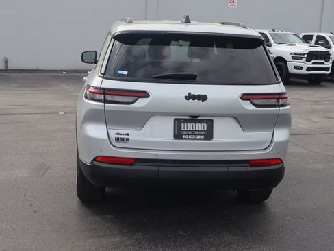 New 2025 Jeep Grand Cherokee L Altitude image 25