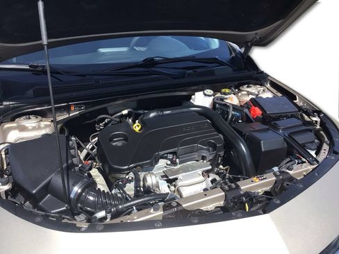 Used 2023 Chevrolet Malibu LT FWD image 11