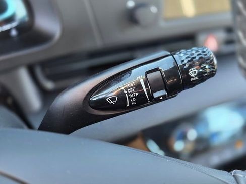 New 2026 Hyundai Elantra SEL Sport image 32