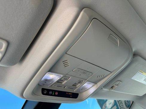 Used 2019 Cadillac XT5 Luxury image 18