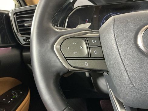 Used 2023 Lexus NX 350h AWD w/ Towing Package (2000 Lbs) image 18