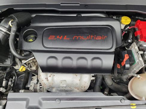 Used 2019 Jeep Compass Latitude w/ Cold Weather Group AWD/4WD image 30