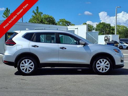 Used 2020 Nissan Rogue S FWD image 9