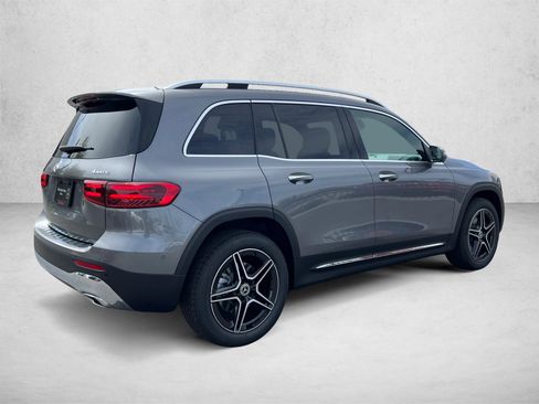 New 2026 Mercedes-Benz GLB 250 4MATIC image 5