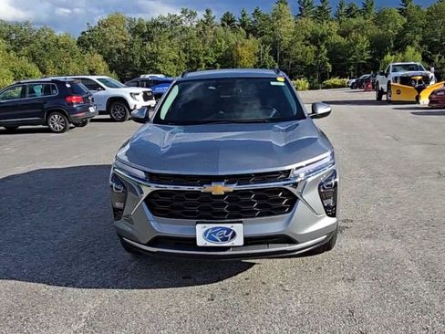 New 2025 Chevrolet Trax LT w/ Driver Confidence Package image 39