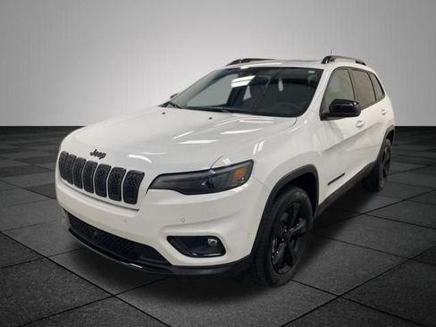 Used 2023 Jeep Cherokee Altitude Lux w/ Lux Elite Package image 3
