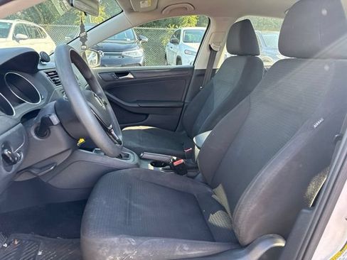 Used 2016 Volkswagen Jetta S FWD image 11