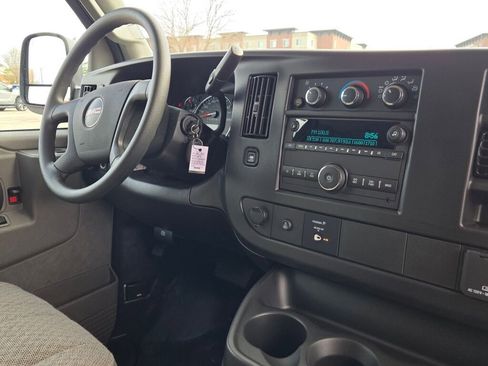 New 2026 GMC Savana 2500 RWD image 9