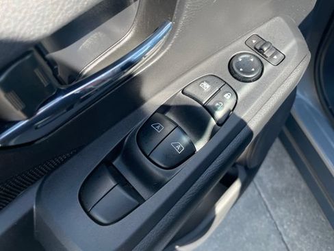 Used 2023 Nissan Kicks SV w/ Interior Electronics Package FWD image 21