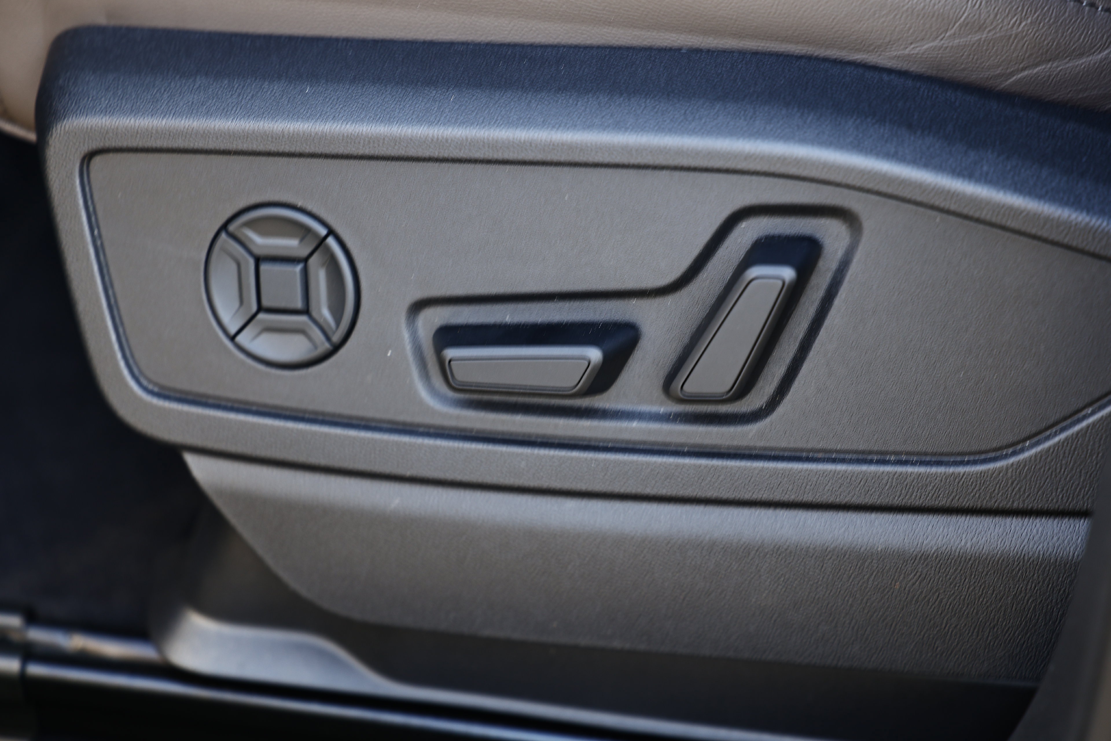 Certified 2025 Audi Q5 Premium Plus w/ Premium Plus AWD/4WD image 20