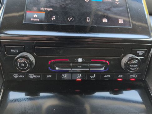 Used 2023 Jeep Grand Cherokee L Laredo image 26