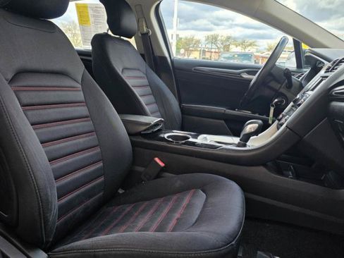 Used 2014 Ford Fusion SE w/ Equipment Group 201A FWD image 14